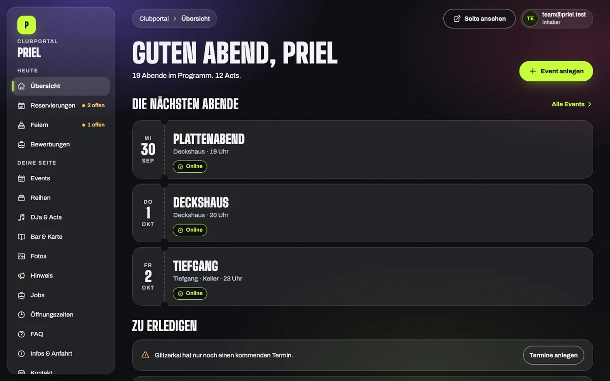 Übersicht im Clubportal: „Guten Abend, PRIEL", die nächsten drei Abende mit Status „Online", links das Menü mit Reservierungen, Events, Bar & Karte und Fotos.